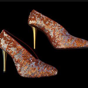 Lanvin Sequins V Neck Pump